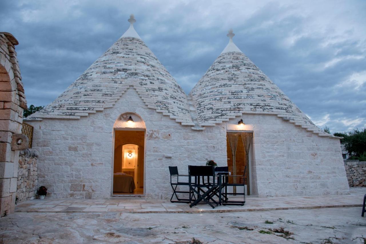 Trullo Cinquenoci Suite Locorotondo Exteriör bild