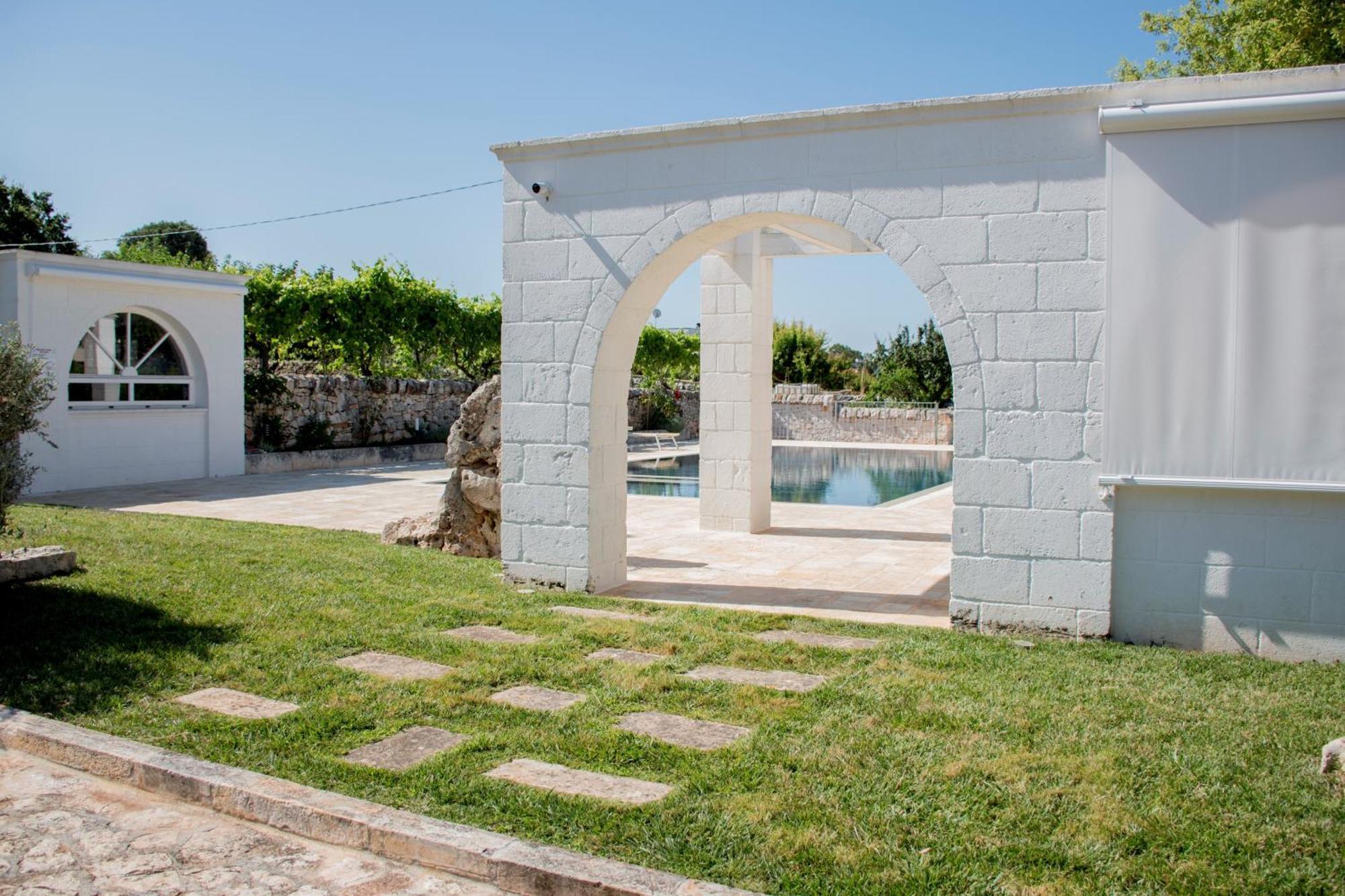 Trullo Cinquenoci Suite Locorotondo Exteriör bild